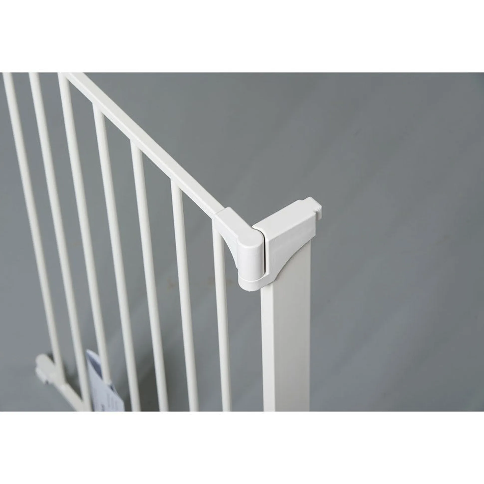 Command Pet Custom Fit Gate White