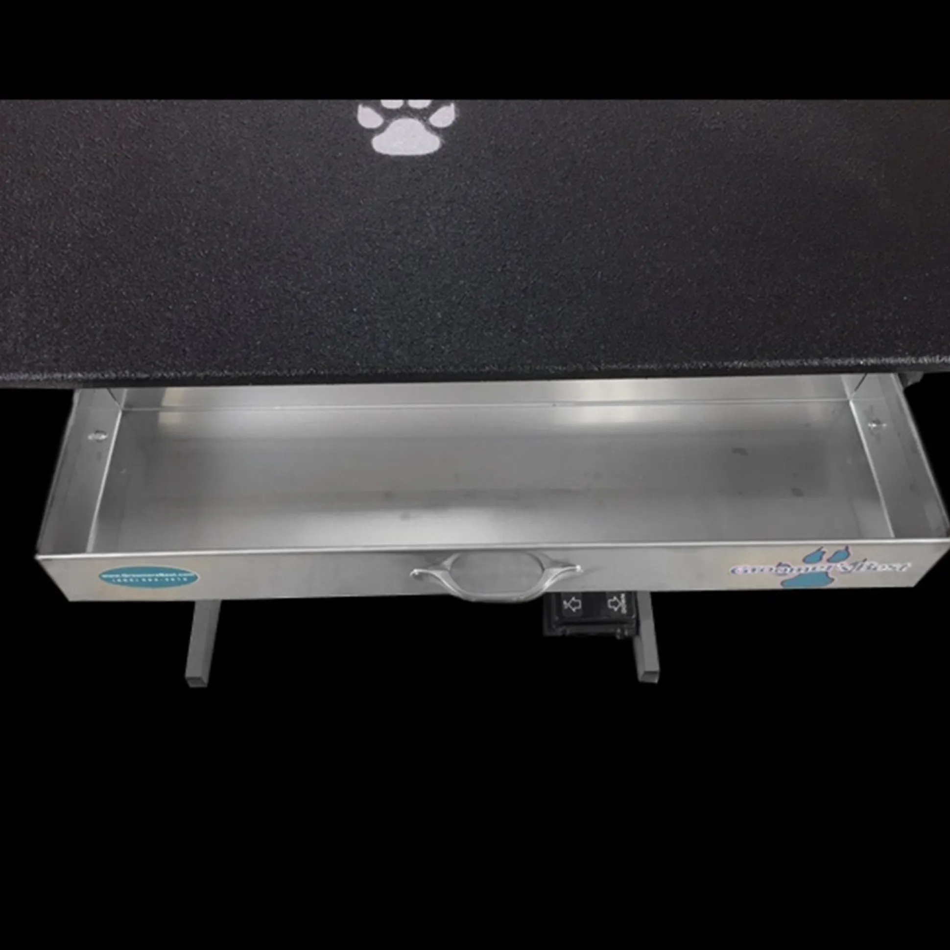 Groomer's Best Low-Profile Electric Grooming Tables