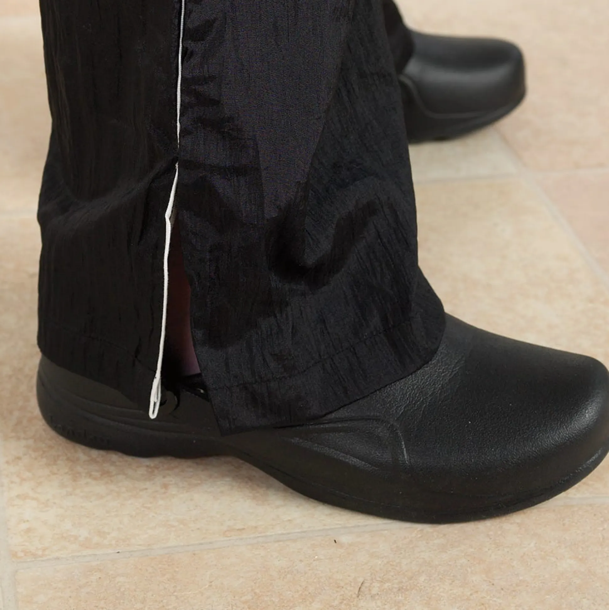 Top Performance Contrast Trim Drawstring Grooming Pants